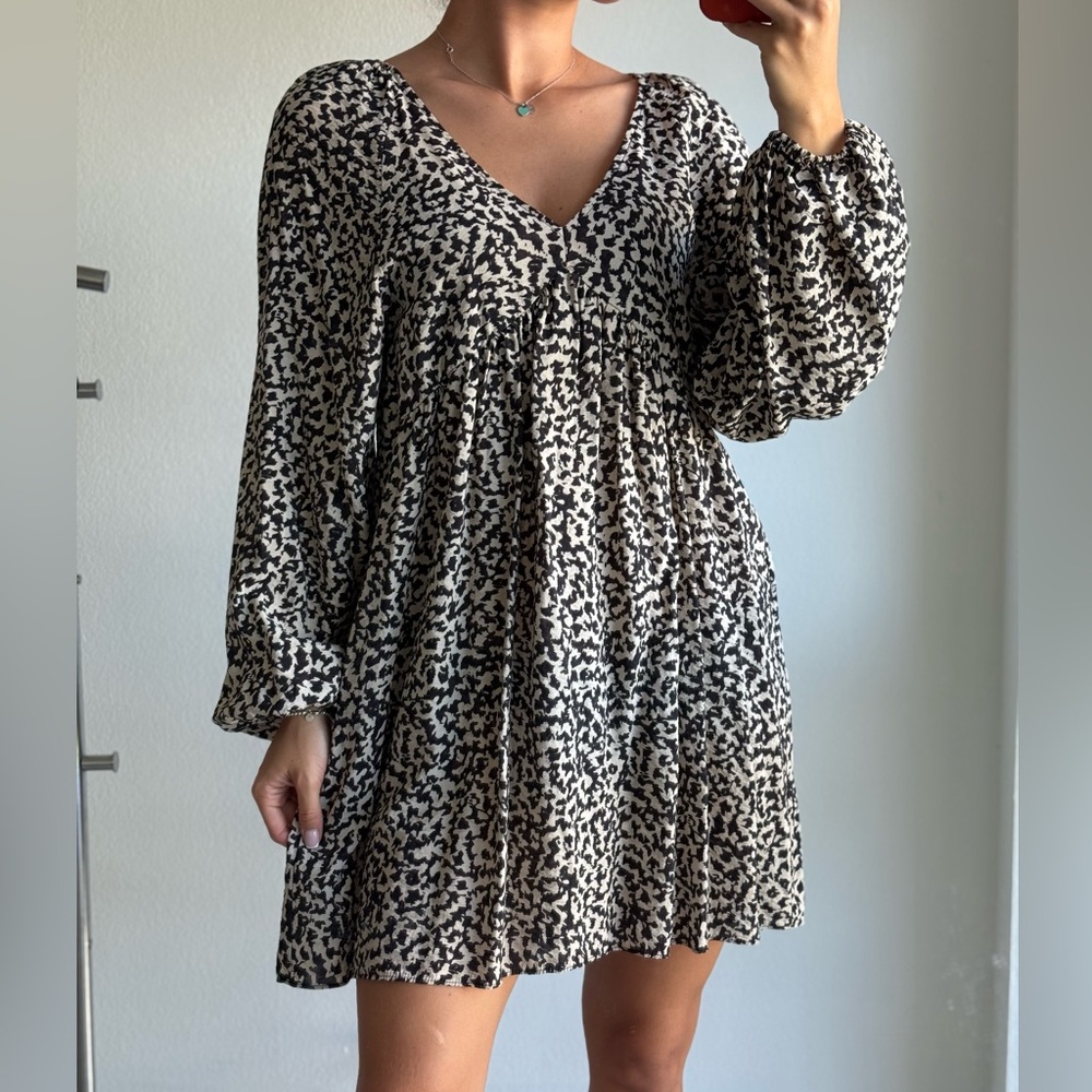 H&M Black and White Patterned Dress